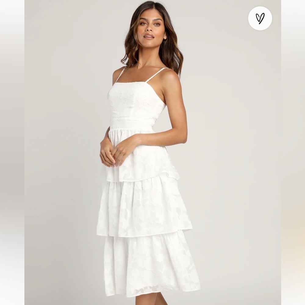 NWT Lulu’s white tiered midi dress